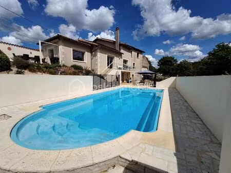 propriété de 177 m² à payre