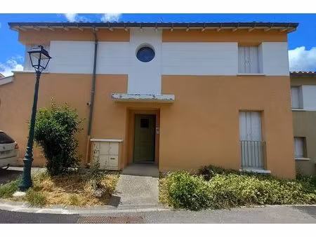 agréable maison t5 à pechbonnieu