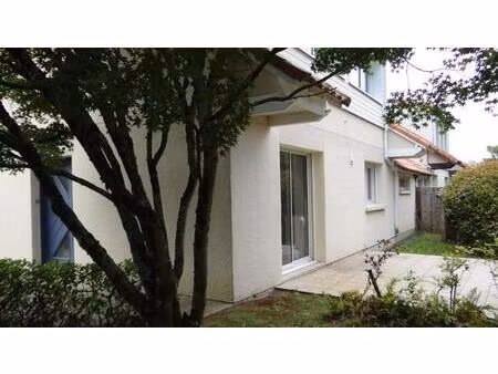 maison st sébastien sur loire 5 p . 3 chs . 140 m² . 1 bureau . 1 garage . t 446 m²
