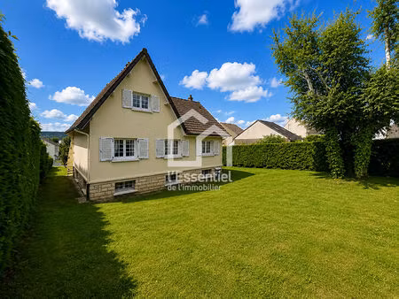 maison familiale pleine de charme - 5 chambres - grand jardin - sous-sol total