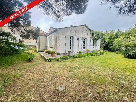 grand-village-plage – maison familiale avec dépendance  grand garage et terrain clos proch