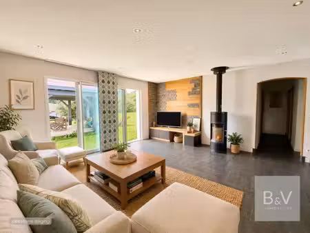 superbe villa familiale contemporaine de 131 m2  plain-pied au calme
