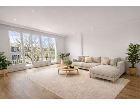 appartement 3 pièces de 71 5 m² avec balcon  parking et cave