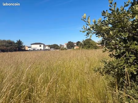 terrain 1180 m² saint jory