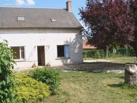 a louer f6 proche de levet