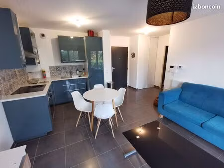 t2 - 41m² - mairie de villecresne