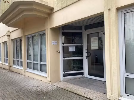 vente locaux professionnels 15 pièces 196 m² à besançon (25000)  395 000 €