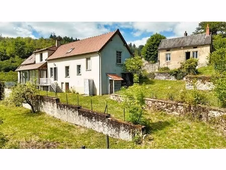 charmante propriété de deux logements avec une belle vue sur l