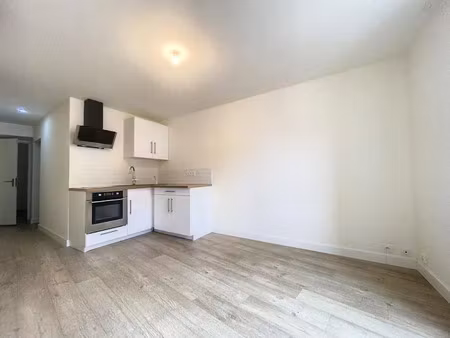 location appartement 2 pièces 52 m² à pia (66380)  590 €