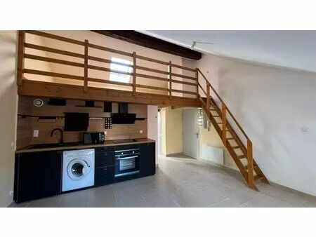 t2 en duplex - centre-ville d'auxonne