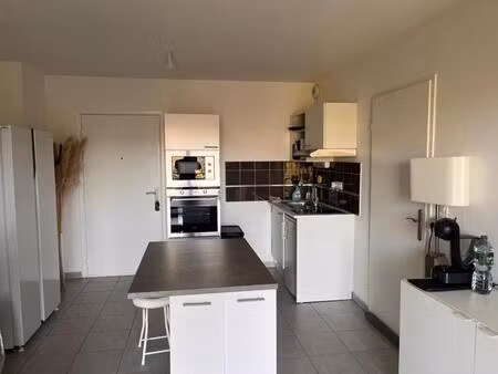 appartement t2 + terrasse et parking