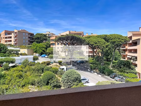 t2 avec cave à sainte-maxime