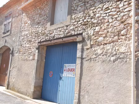 fleury : remise agricole de 120 m2 au sol + jardin de 40 m2 