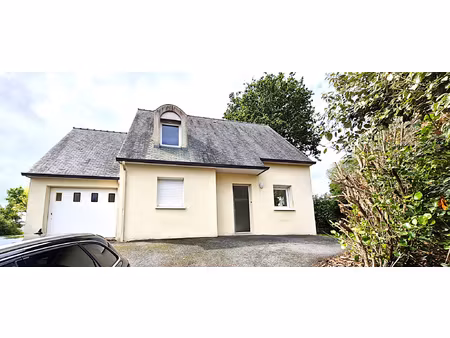 maison contemporaine a pied des commodites