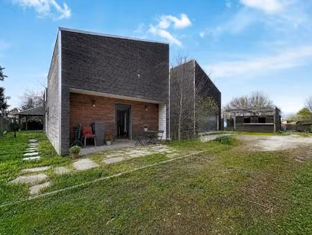 maison 22 m² avec jardin et place de stationnement