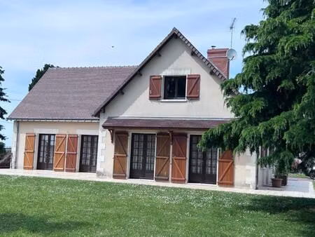 maison de 193 m2 6 chambres sur plus de 5600 m2 de terrain