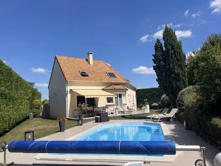 pavillon individuel sous-sol chambre rdc piscine