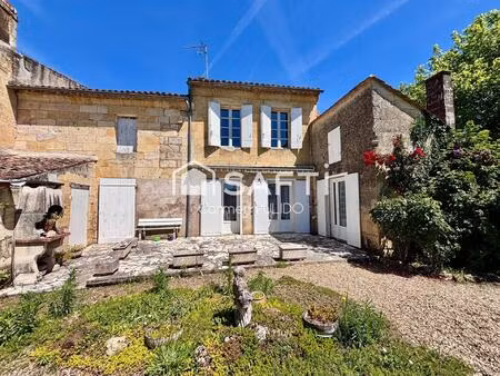 maison de ville en pierre – 3 chambres – terrasse – jardin sans vis-à-vis – grand garage à