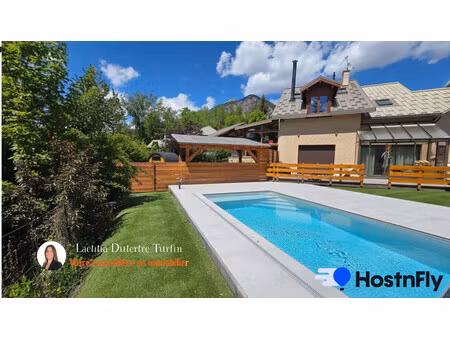 villa avec piscine chauffee secteur fontchrisitianne