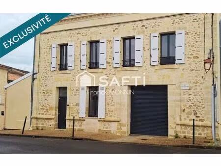 maison de ville   3 chambres dont 1 avec sde  le tout refait à neuf