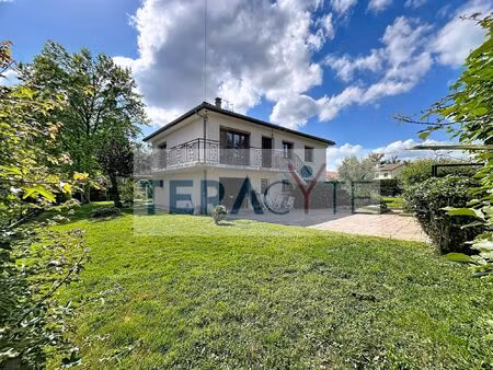 maison 6 pieces sur 1223m² de terrain au calme