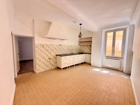 appartement t4 74 m²