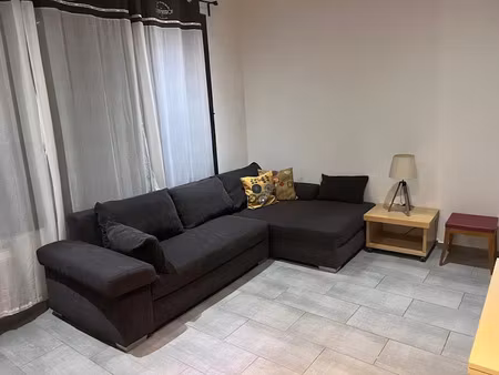 location meublée appartement 1 pièce 27 m² à savigny-sur-orge (91600)  780 €