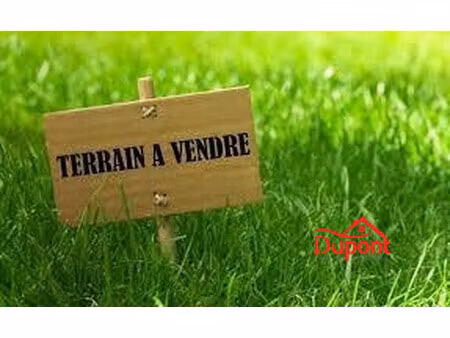 ? grand terrain constructible de 1 176 m² (hors zone abf) ?