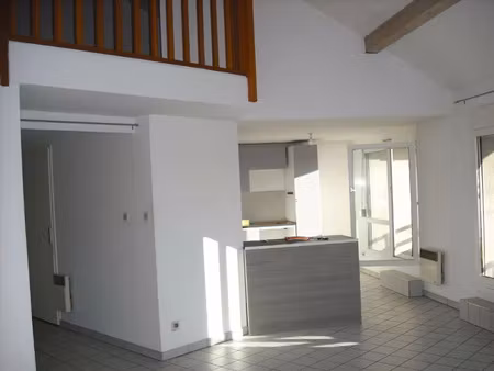 location appartement 2 pièces 52 m² à lyon 3ème (69003)  813 €