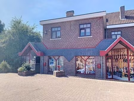 bien professionnel à louer à maaseik € 650 (loiqh) - beneca vastgoed | zimmo
