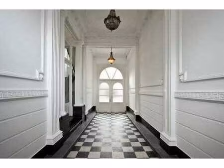 neoclassicistisch herenhuis (438 m²) met een zuidwest ger...
