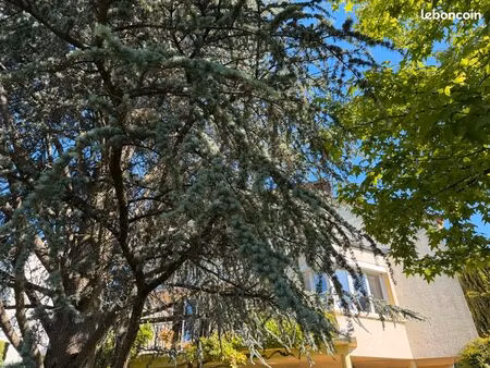 charleville  quartier le theux spacieuse maison individuelle de 226 m² habitable sur sous-