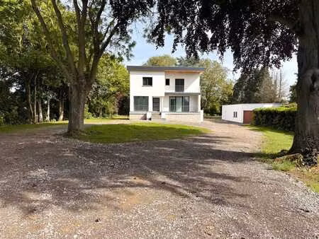 villa lumineuse entièrement rénovée!
