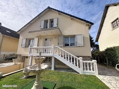 pavillon 6 pièces 125 m²