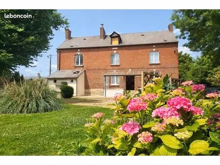 propriété 5 pièces 137 m²