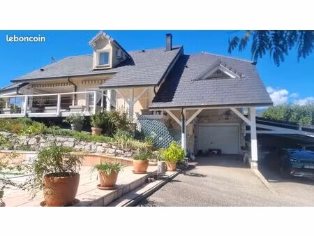 villa 6 pièces 206 m²