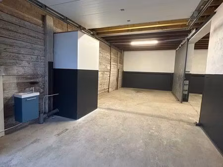 local stockage   entrepôt 130m2