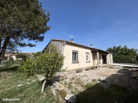 villa 4 pièces 85 m²