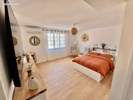 grand studio au port de carqueiranne - 35 m2
