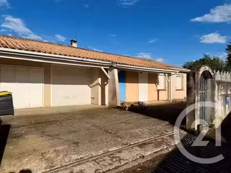 location maison 6 pièces 114 m² à bressols (82710)  937 €