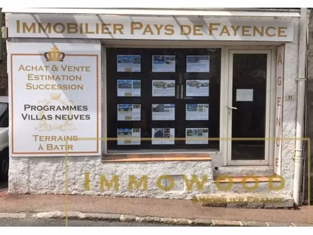 location locaux professionnels 1 pièce à saint-paul-en-forêt (83440)  420 €