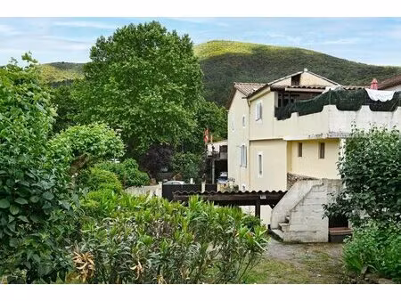 maison de 7 pièces de 220 m² situé au martinet