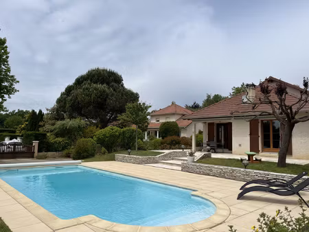 morestel - maison 112 m2 - 4 chambres - terrain plat 1003 m2