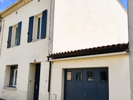 maison de caractère avec jardin et garage au coeur de saint-ju?