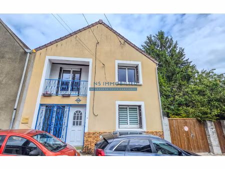 maison 5 pièces 100m2 habitables + balcon