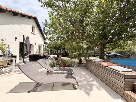 maison traditionnelle de 164 m² à sorgues