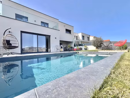 vente maison 5 pièces 175 m2 à les martres-de-veyre