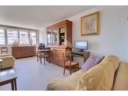 hyper centre colombes ! appartement 3 pieces 65m2 lumineux avec vue tour eiffel