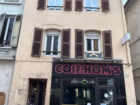 pont de beauvoisin a saisir immeuble de rapport 7 appartements loués + 1 commerce