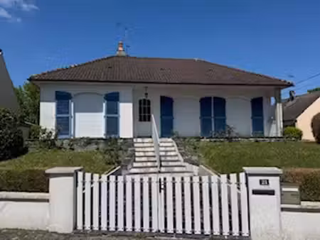 maison à fort potentiel lhuisserie
